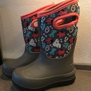 Bogs insulated girls boots